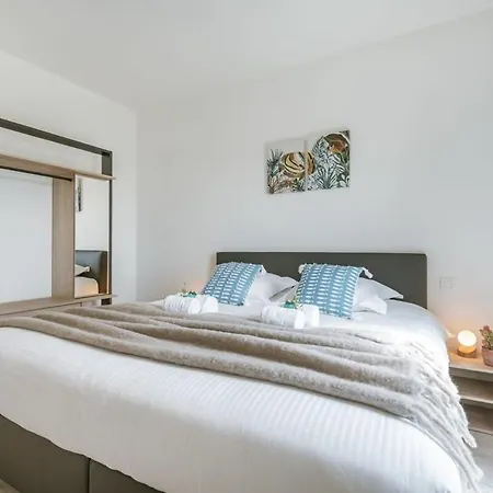 Apartment Huswell - Modern With Sunny And Large Terrace *