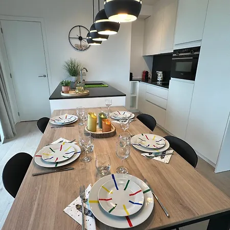 Apartment Luxury 2-bedroom With Spacious Sun Terrace T131 *