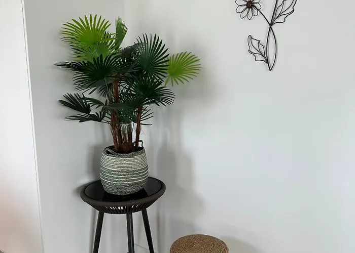 Luxury 2-bedroom With Spacious Sun Terrace T131 *